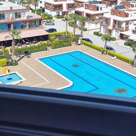 Royal Sun Sitesi 2 Yatak Odali Apartament Agios Georgios (Famagusta)